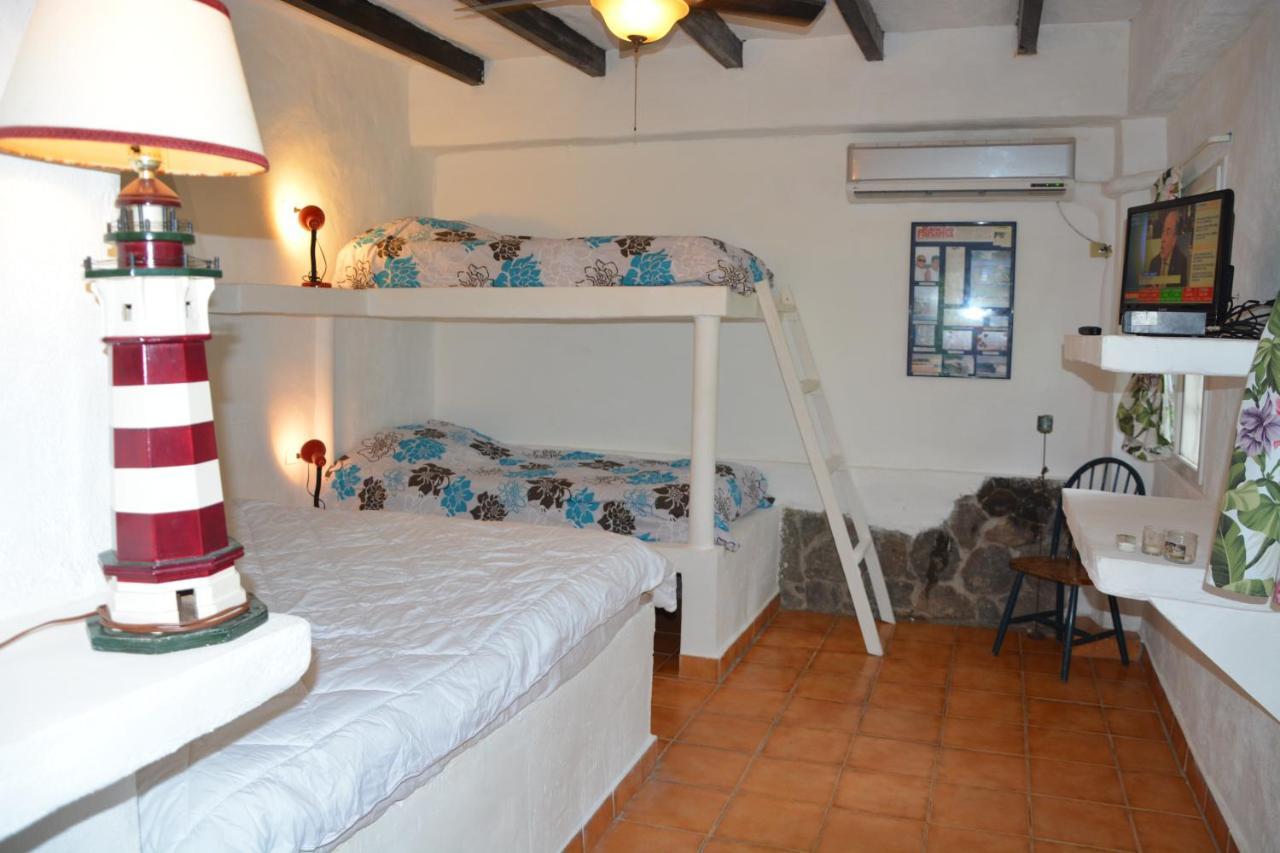 Oceanfront Bungalows - Paradise Rentals Santa Catalina Bagian luar foto