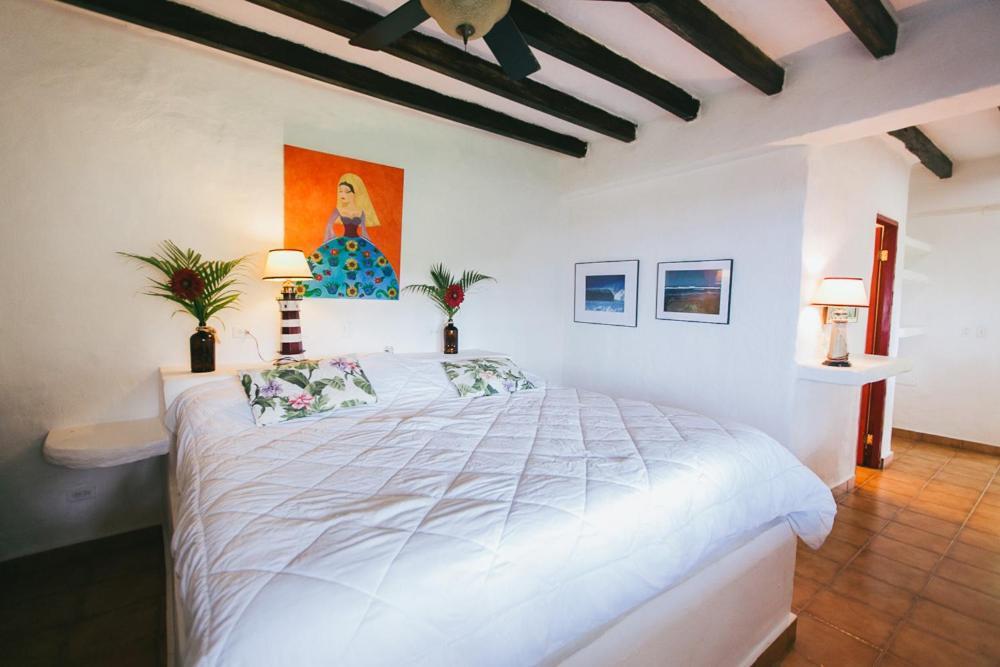 Oceanfront Bungalows - Paradise Rentals Santa Catalina Bagian luar foto