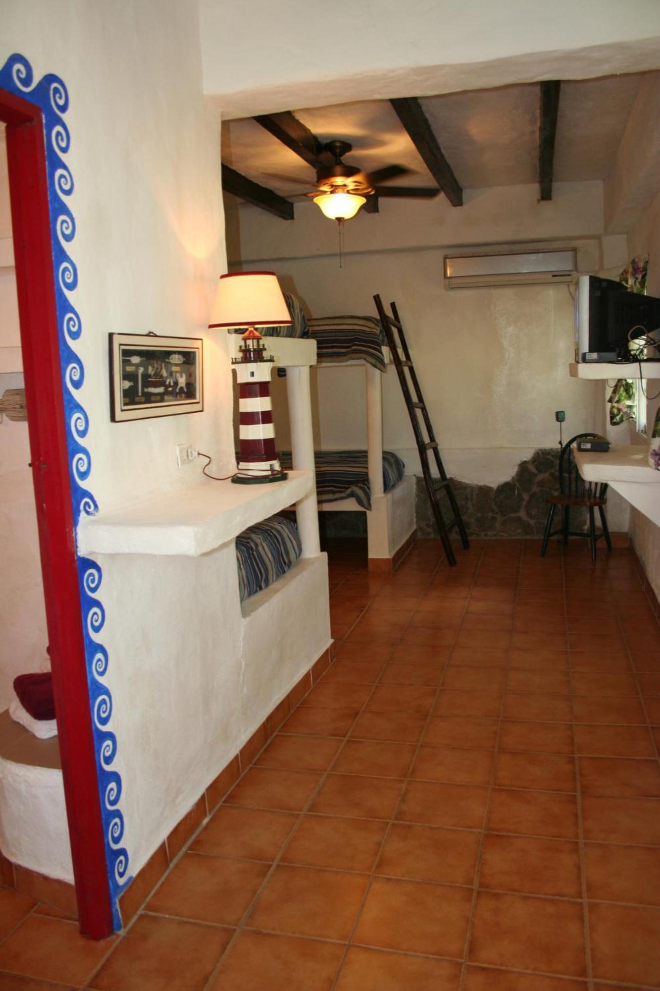 Oceanfront Bungalows - Paradise Rentals Santa Catalina Bagian luar foto